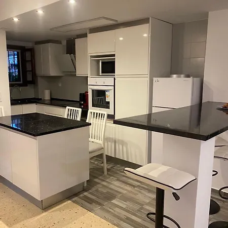 Διαμέρισμα Comfortable In An Elite Area With A Beautiful Veranda