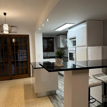Comfortable In An Elite Area With A Beautiful Veranda Port Saplaya